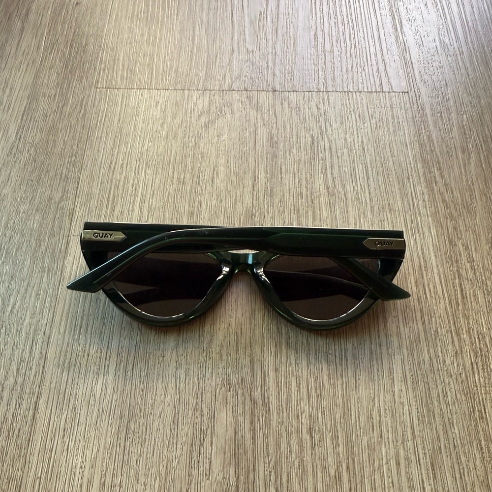 quay australia tempted green pointy retro statement cat eye sunglasses eyewear - Picture 2 of 3